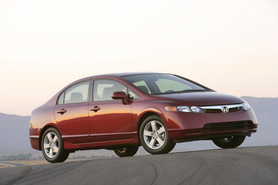  Honda Civic Sedan 2008 года  (фото 10 из 28)